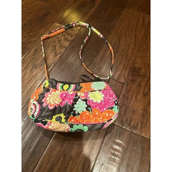 Vera Bradley Handbags - Vera Bradley Ziggy Zinnia Crossbody/shoulder bag